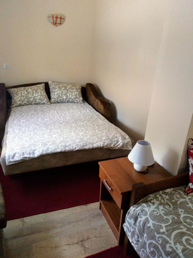 Guest House Green View Pirot Ngoại thất bức ảnh
