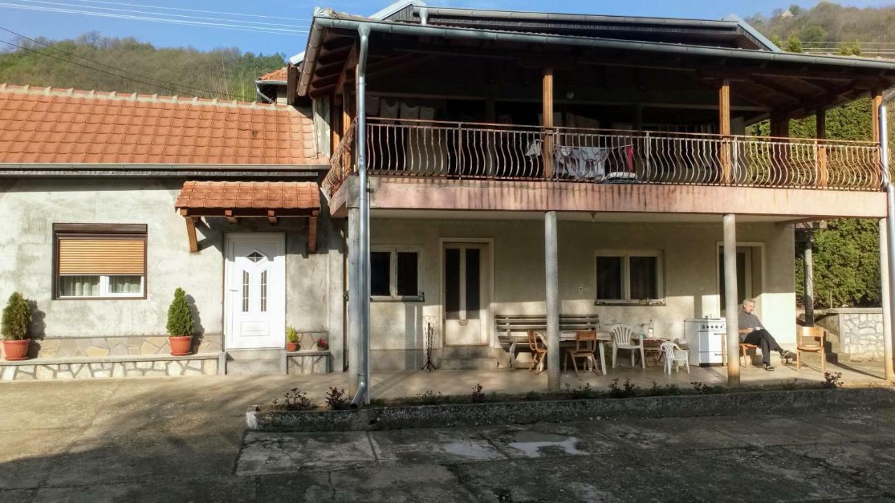 Guest House Green View Pirot Ngoại thất bức ảnh